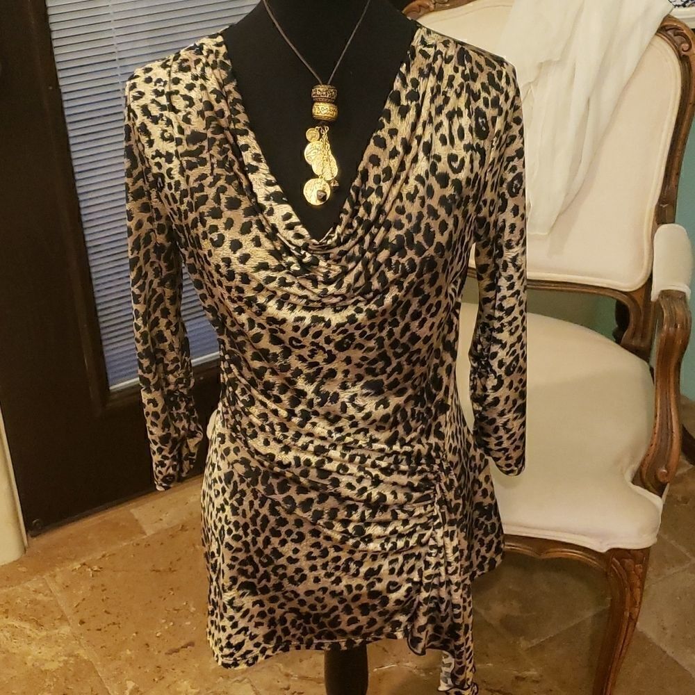 Cowl neck, side runched, 3/4 sleeve Animal print top size small